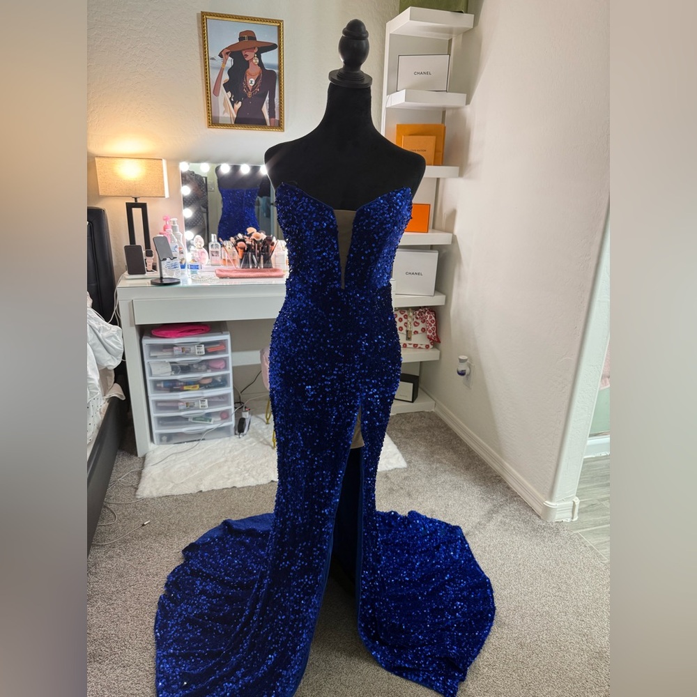 Long gown for prom